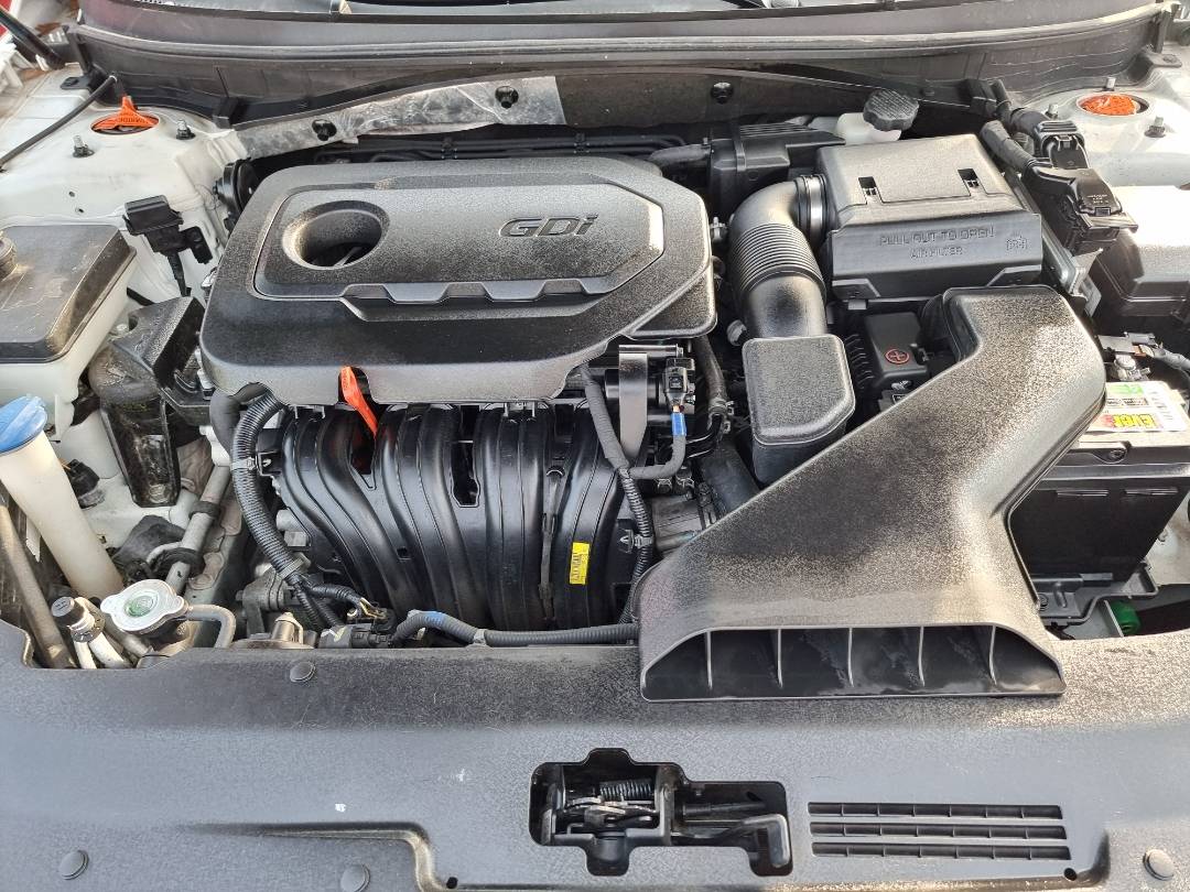 2018 HYUNDAI SONATA — 101497 Miles — Lot 215478 — Souq - Marhaba Auctions Used Cars - Image 10