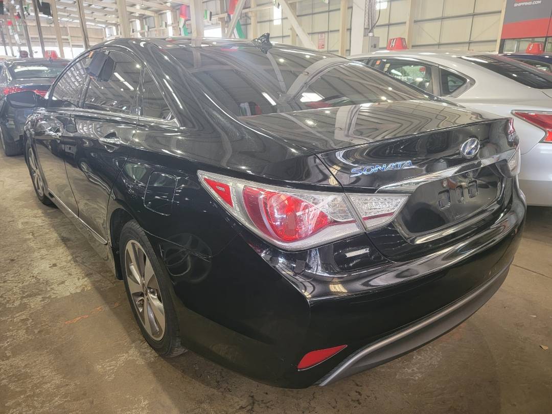 2012 HYUNDAI SONATA — 188860 Miles — Lot 524562121 - Marhaba Auctions Used Cars - Image 3
