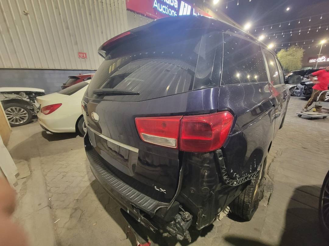 2018 KIA SEDONA — 110159 Miles — Lot 5C15J6352017 — Main - Marhaba Auctions Used Cars - Image 4