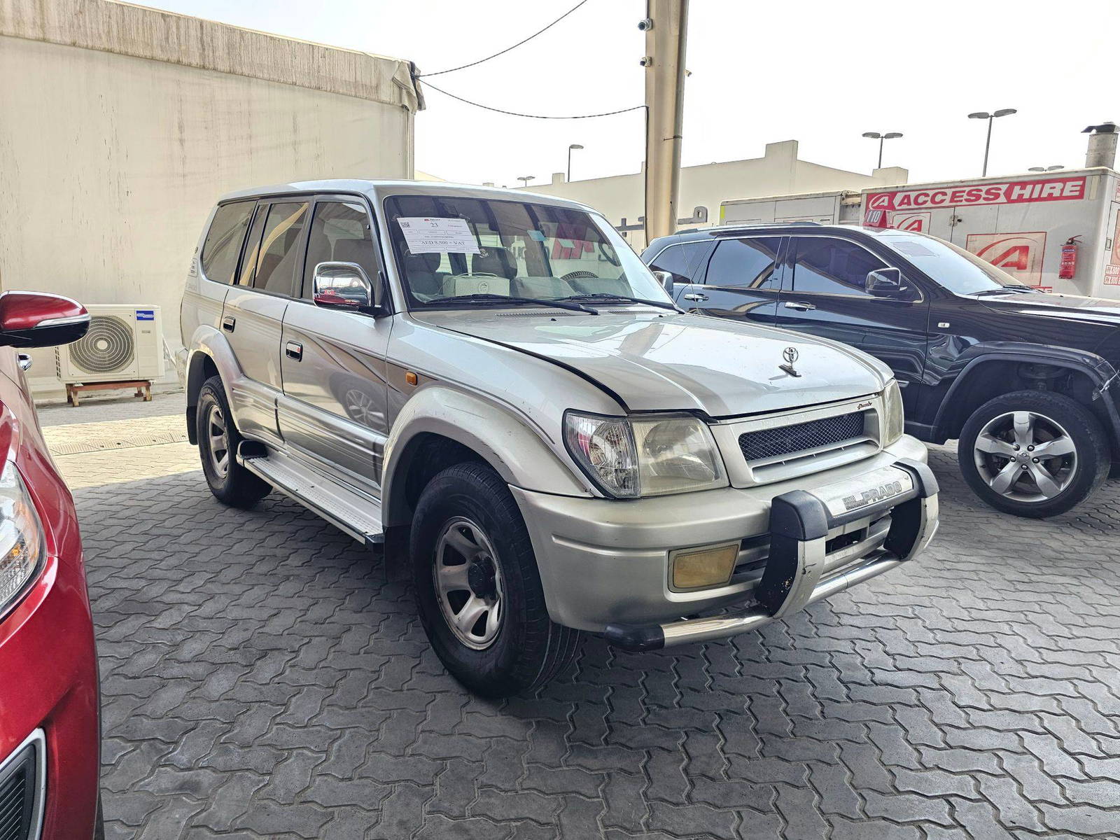 2000 TOYOTA PRADO — 293713 KM — Lot Y0073991 — Souq - Marhaba Auctions Used Cars - Image 4