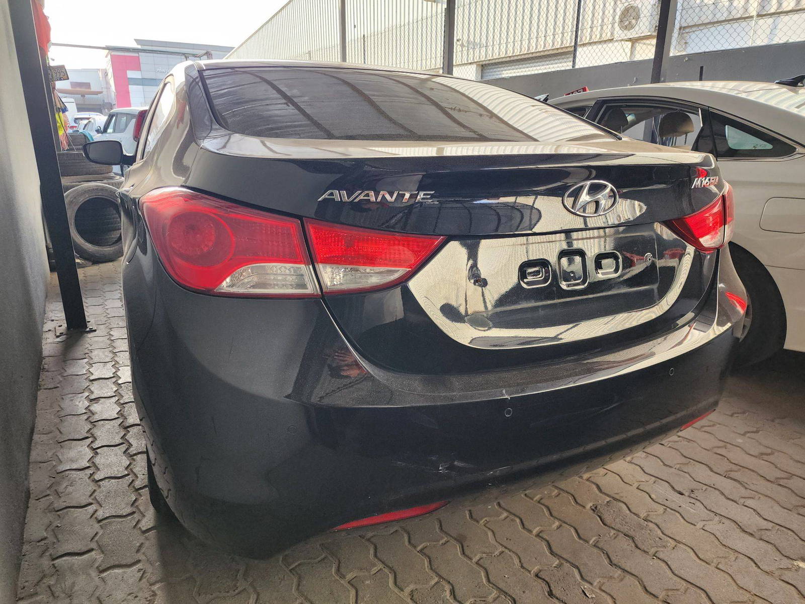 2011 HYUNDAI AVANTE — 188617 KM — Lot 092291 — Souq - Marhaba Auctions Used Cars - Image 6