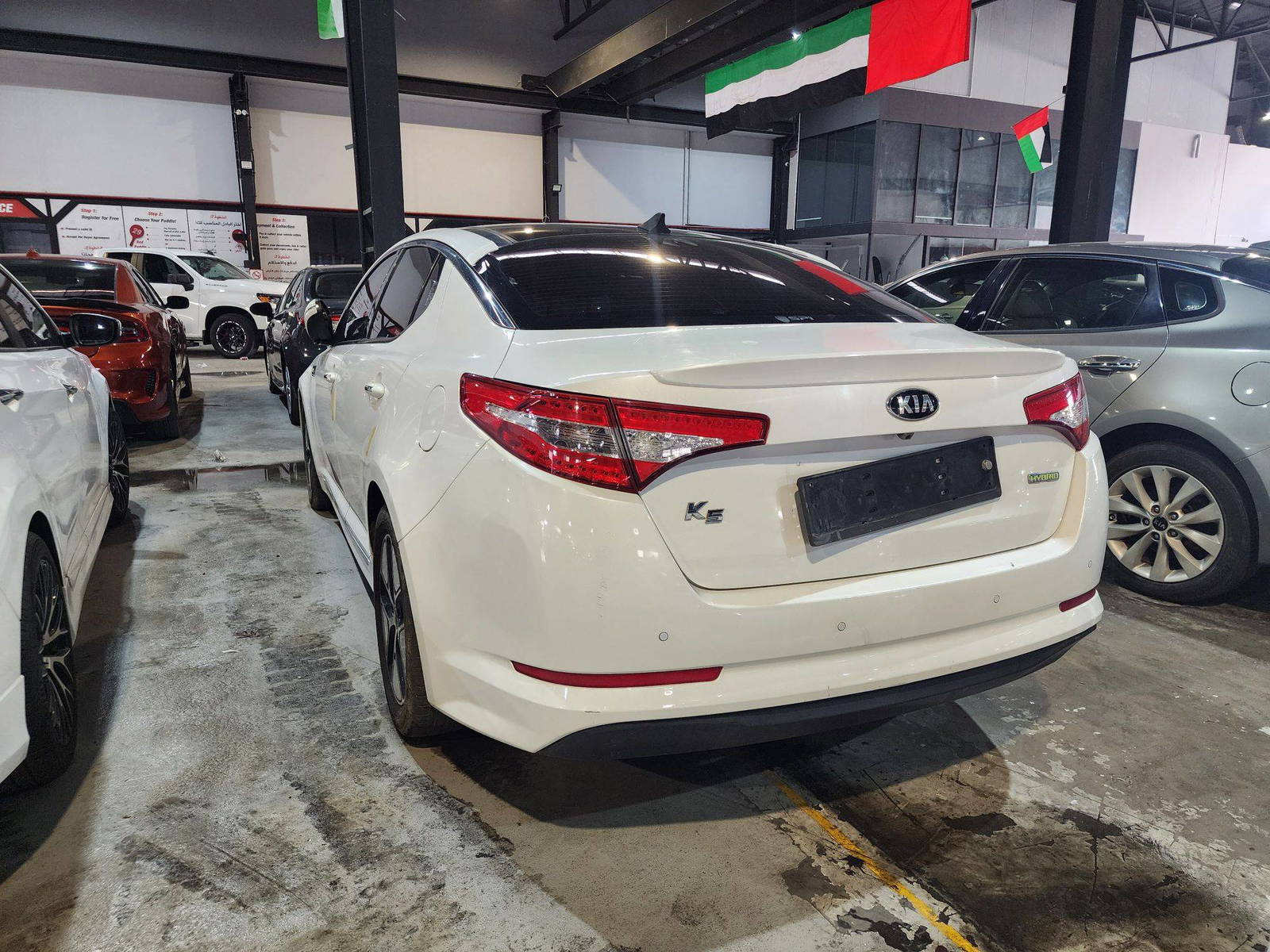 2013 KIA K5 — 230463 KM — Lot A021036 — Souq - Marhaba Auctions Used Cars - Image 3