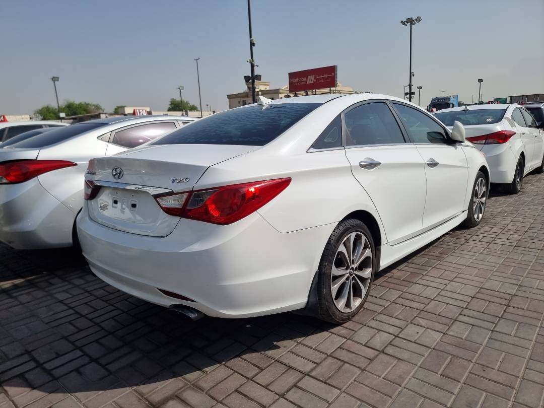 2013 HYUNDAI SONATA — 133379 Miles — Lot 214578 — Ind. 12 - Marhaba Auctions Used Cars - Image 6