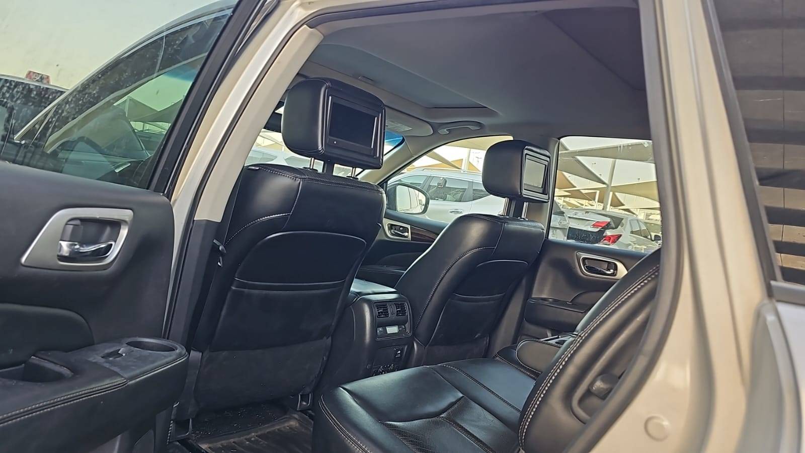 2014 NISSAN PATHFINDER — 219276 KM — Lot XFC658284 — Souq - Marhaba Auctions Used Cars - Image 7