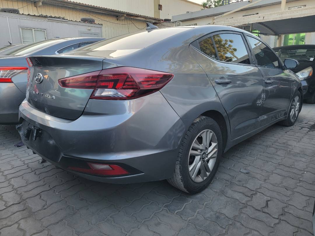 2019 HYUNDAI ELANTRA — 161970 Miles — Lot 410301 — Main - Marhaba Auctions Used Cars - Image 4