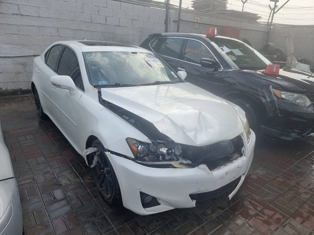 Lexus IS 250 2011 view 2