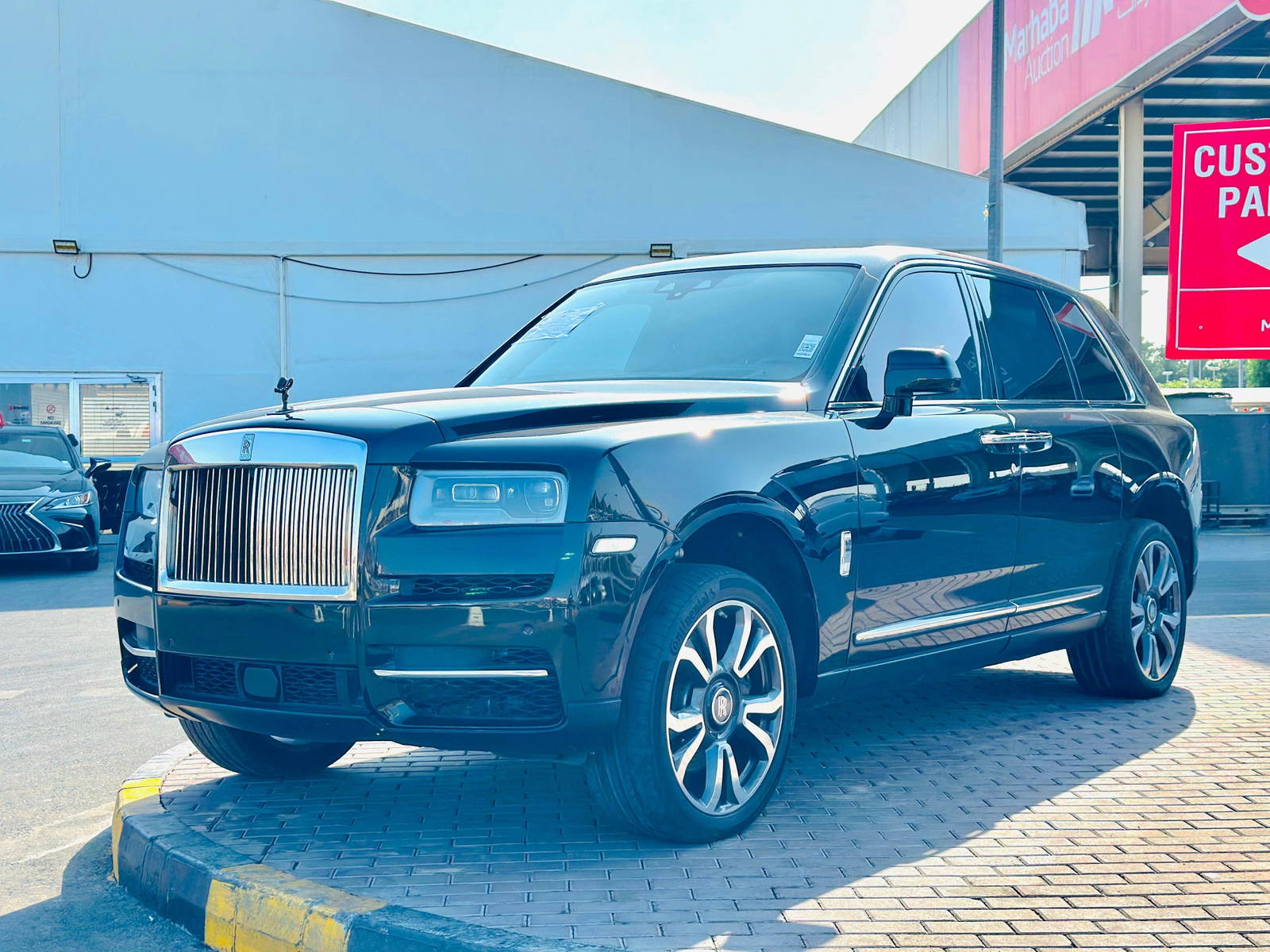 2019 ROLLS ROYCE CULLINAN — 24610 KM — Lot 14123 — Souq - Marhaba Auctions Used Cars - Image 4