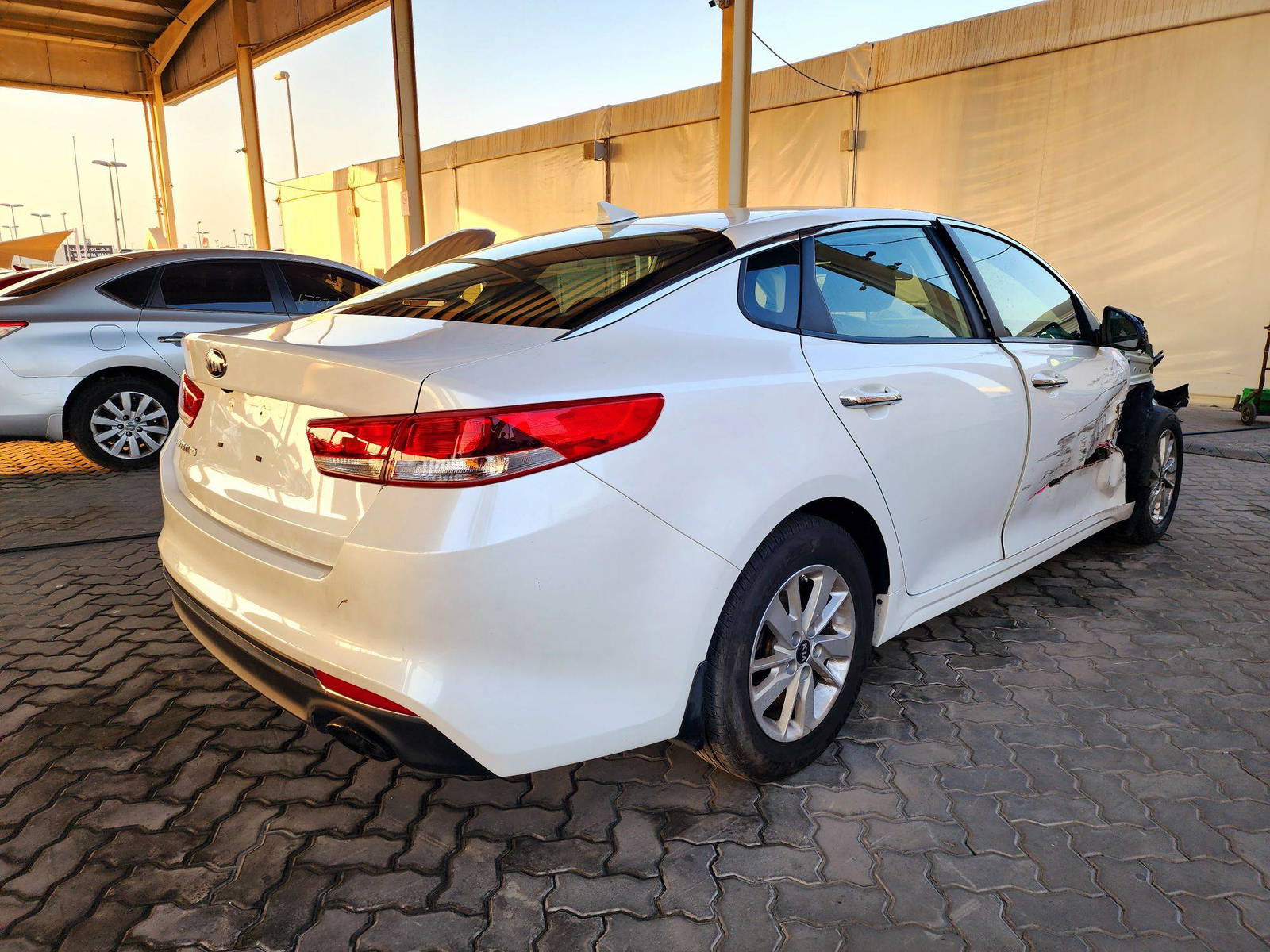 2016 KIA OPTIMA — 134175 Miles — Lot L37G5102330 — Souq - Marhaba Auctions Used Cars - Image 3