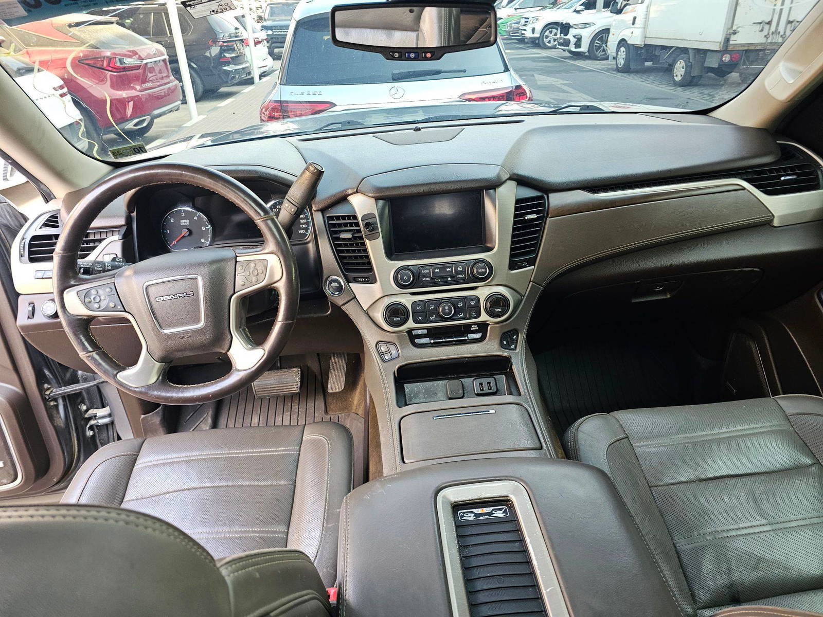 GMC YUKON 2018 - Marhaba Auction Used Cars - Image 7