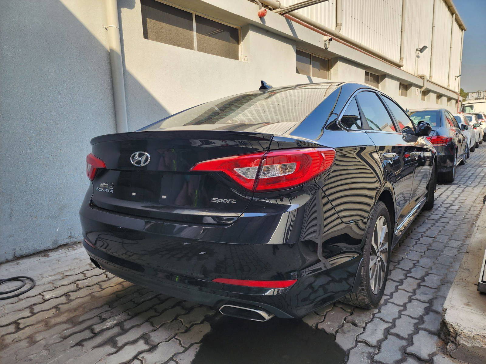 2016 HYUNDAI SONATA — 225535 Miles — Lot 41521105 — Al Quoz - Marhaba Auctions Used Cars - Image 4