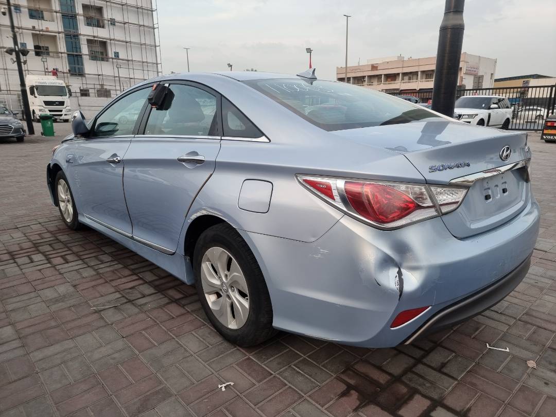 2014 HYUNDAI SONATA — 70024 Miles — Lot 44482564 — Souq - Marhaba Auctions Used Cars - Image 5