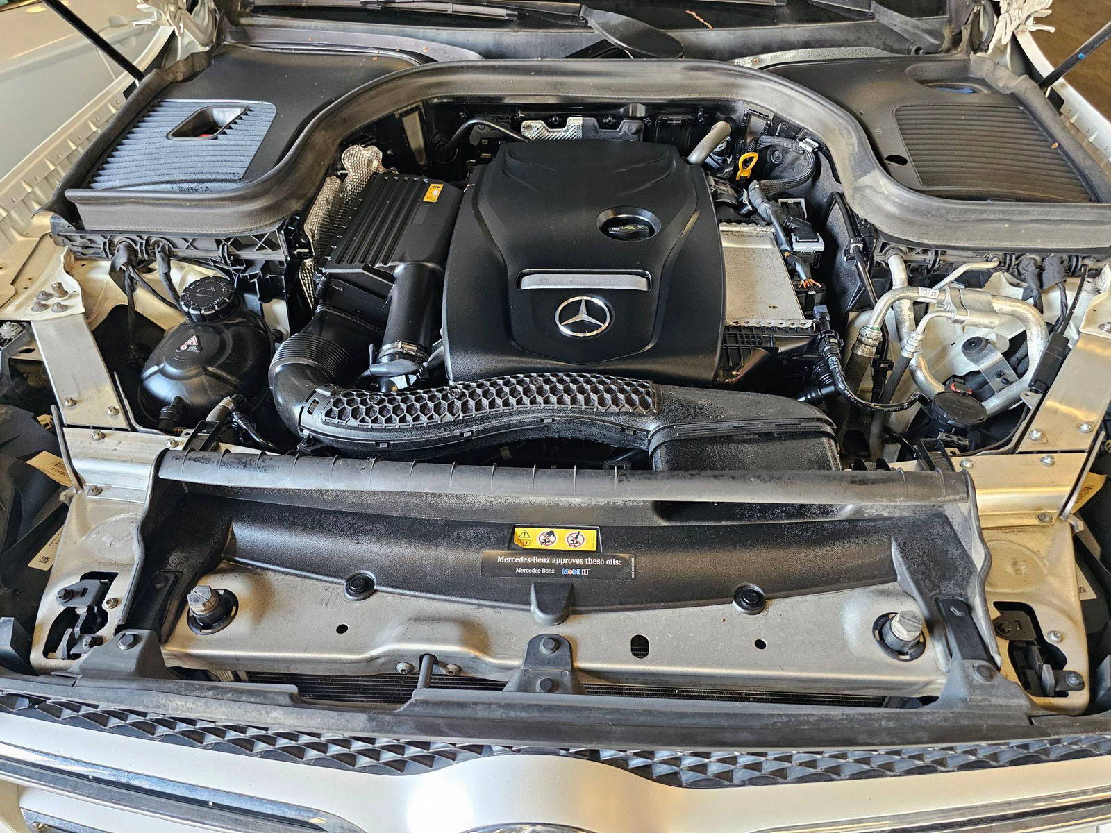 2019 MERCEDES BENZ GLC-300 — 131059 Miles — Lot 5KF580665 — Main - Marhaba Auctions Used Cars - Image 11