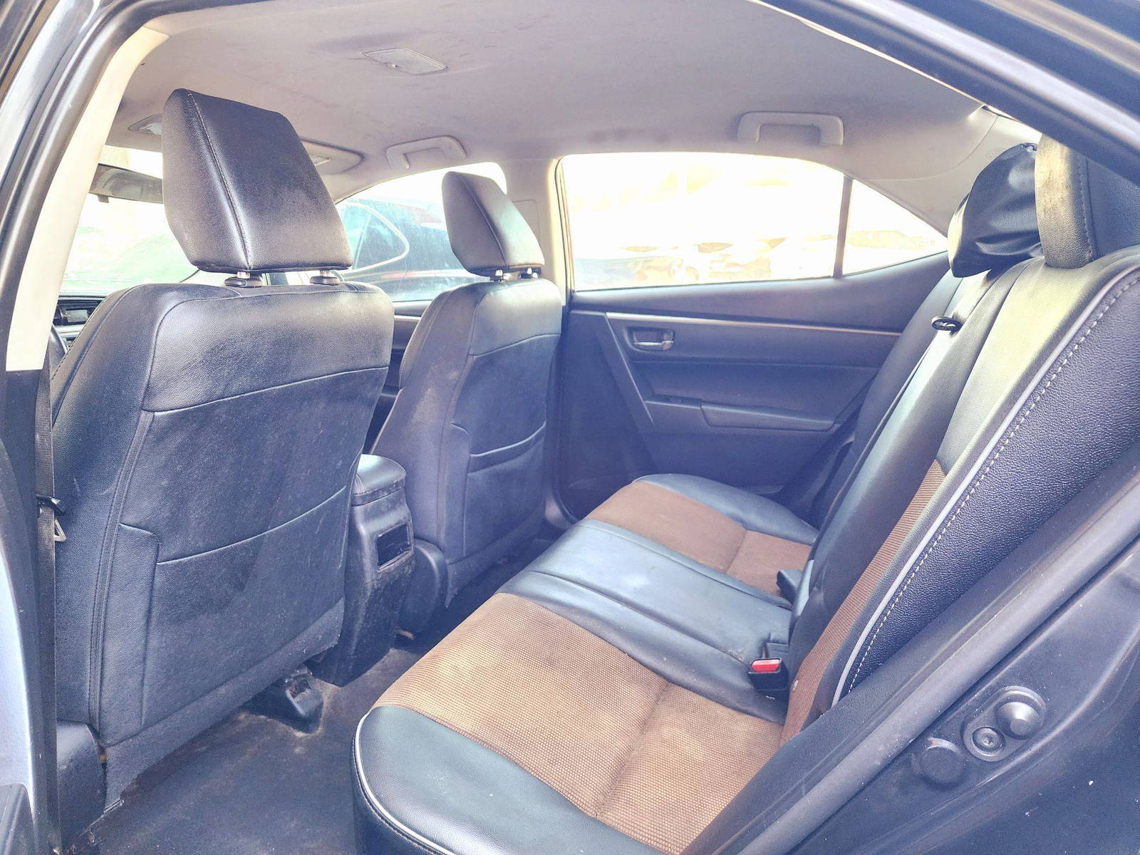 2015 TOYOTA COROLLA — 107673 Miles — Lot RHE1FP242487 — Souq - Marhaba Auctions Used Cars - Image 6