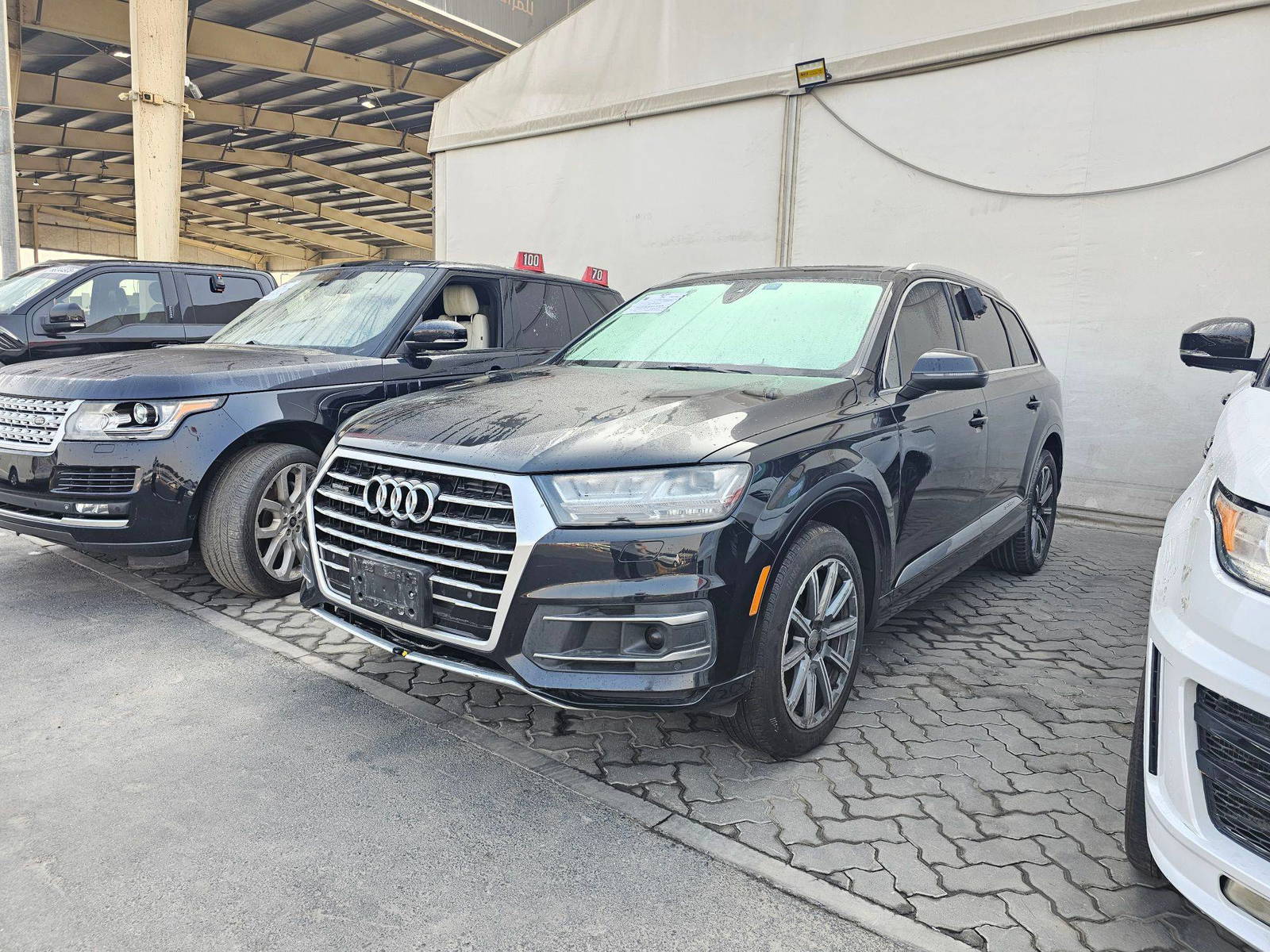 2018 AUDI Q7 PREMIUM PLUS — 317898 KM — Lot 9JD004813 — Souq - Marhaba Auctions Used Cars - Image 4