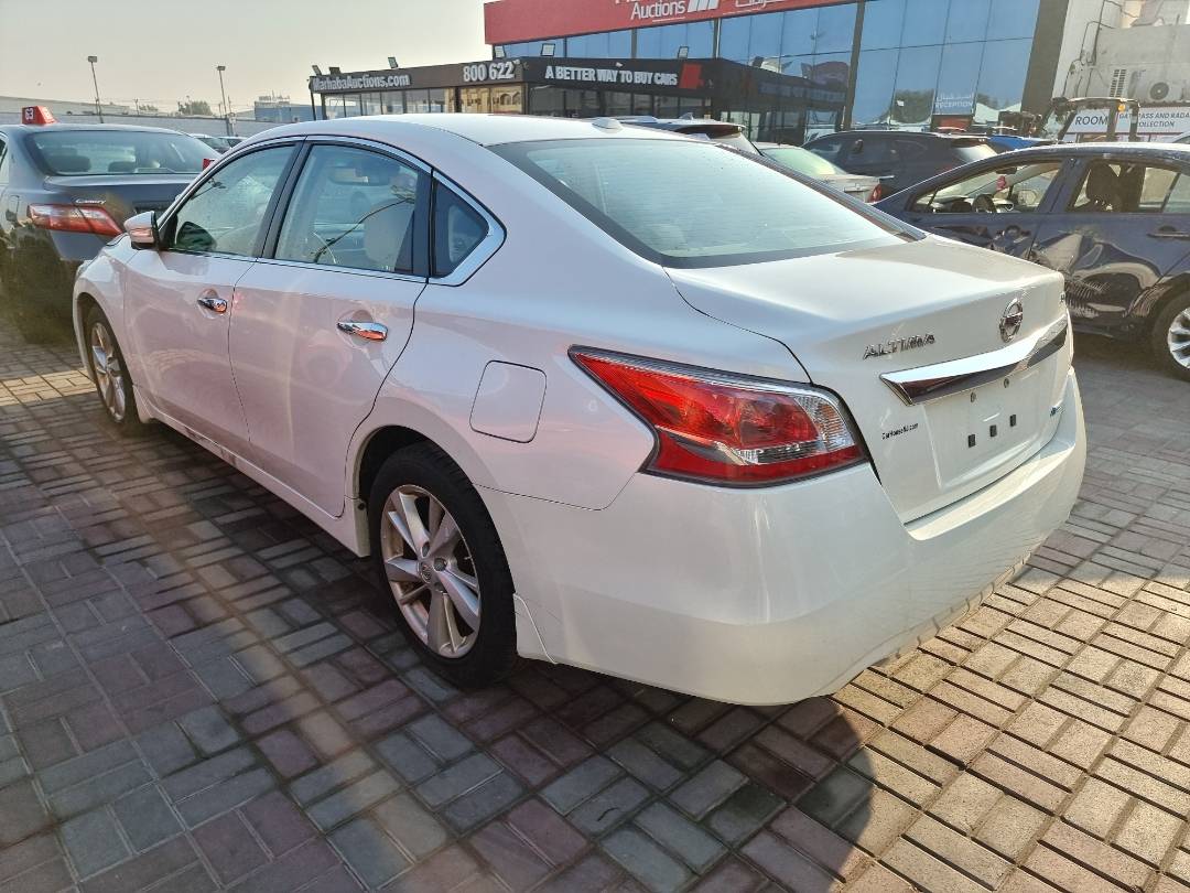 2014 NISSAN ALTIMA — 245702 Miles — Lot 125487 — Ind. 12 - Marhaba Auctions Used Cars - Image 4