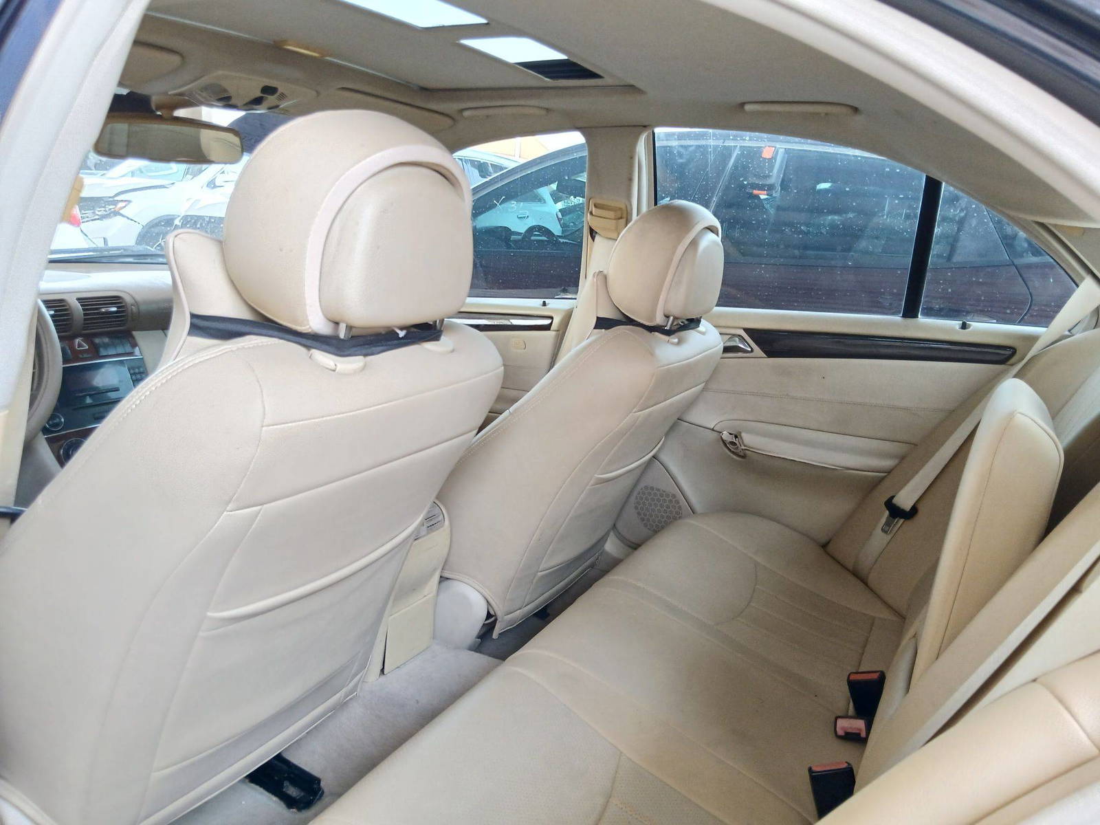 2007 MERCEDES BENZ C200 — 178218 KM — Lot F844931 — Main - Marhaba Auctions Used Cars - Image 6