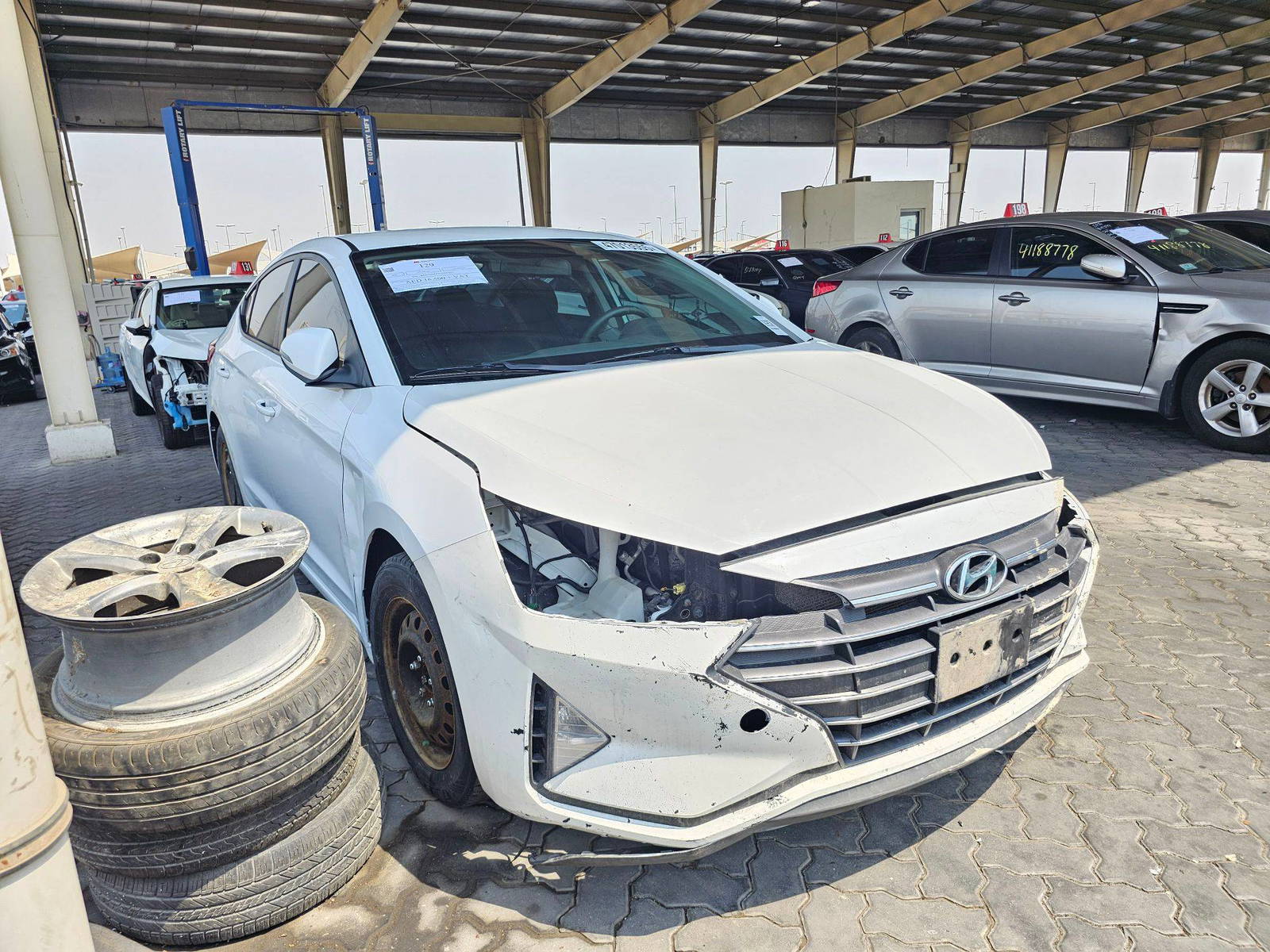 2020 HYUNDAI ELANTRA — 162211 KM — Lot 47013555 — Ind. 12 - Marhaba Auctions Used Cars - Image 4