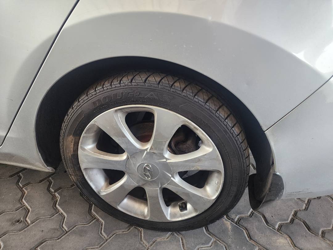 2013 HYUNDAI ELANTRA — 182687 Miles — Lot 39183190 — Souq - Marhaba Auctions Used Cars - Image 8