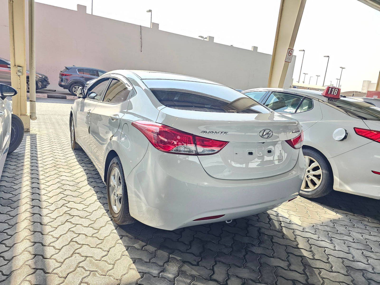 2012 HYUNDAI AVANTE — 90763 KM — Lot 275393 — Souq - Marhaba Auctions Used Cars - Image 5