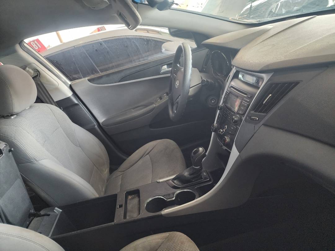 2013 HYUNDAI SONATA — 186202 Miles — Lot 32506 - Marhaba Auctions Used Cars - Image 4