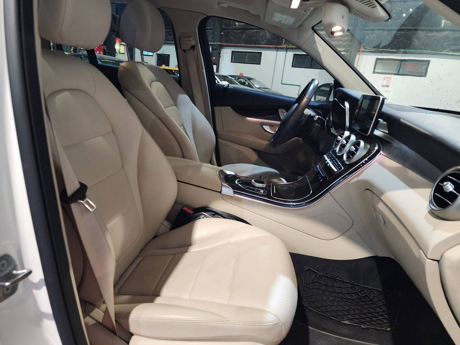 2019 MERCEDES BENZ GLC-300 — 124841 KM — Lot 38256038 — Main - Marhaba Auctions Used Cars - Image 9