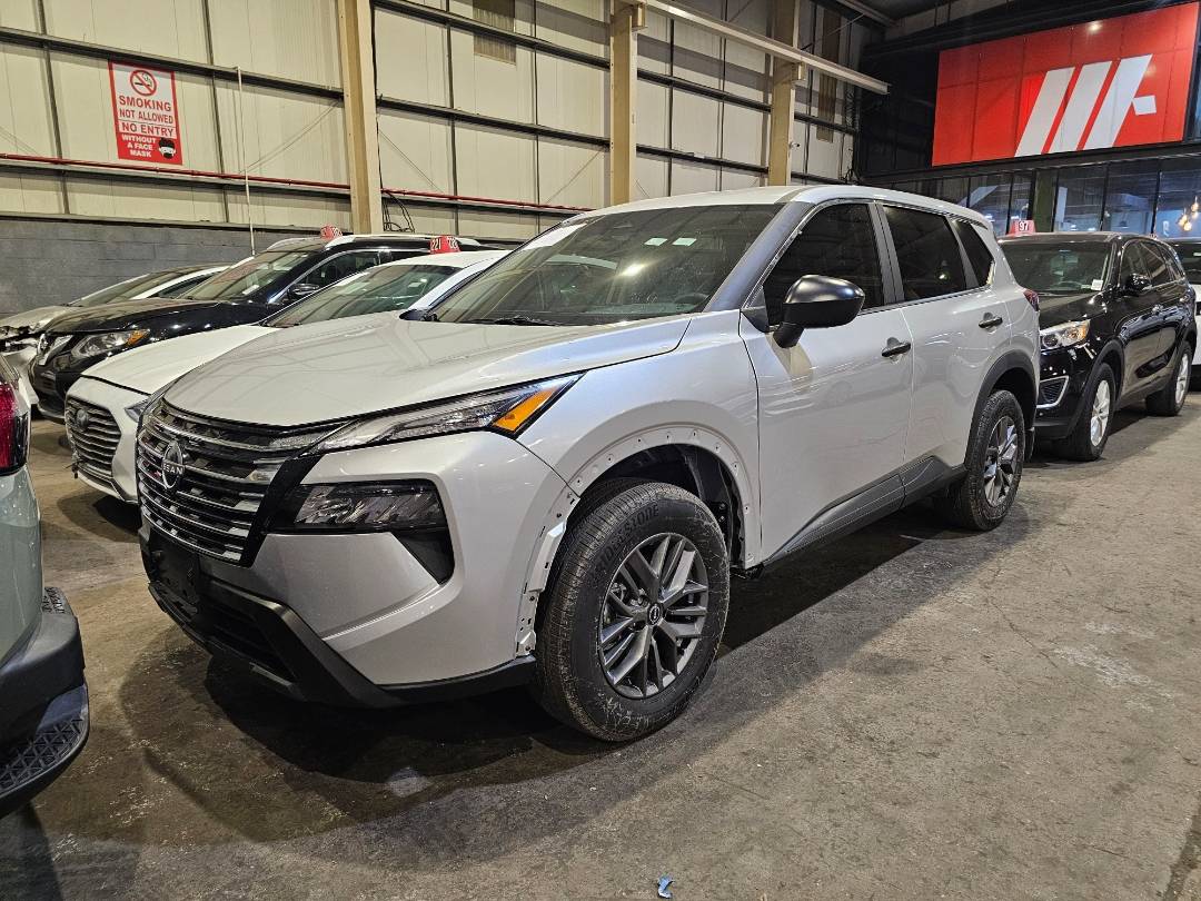 2025 NISSAN ROGUE — 140 Miles — Lot C790559 — Main - Marhaba Auctions Used Cars - Image 4