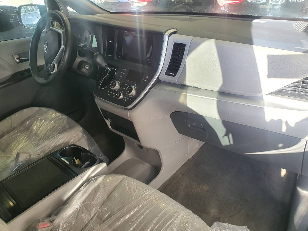 2015 TOYOTA SIENNA — 147886 Miles — Lot 548539 - Marhaba Auctions Used Cars - Image 8