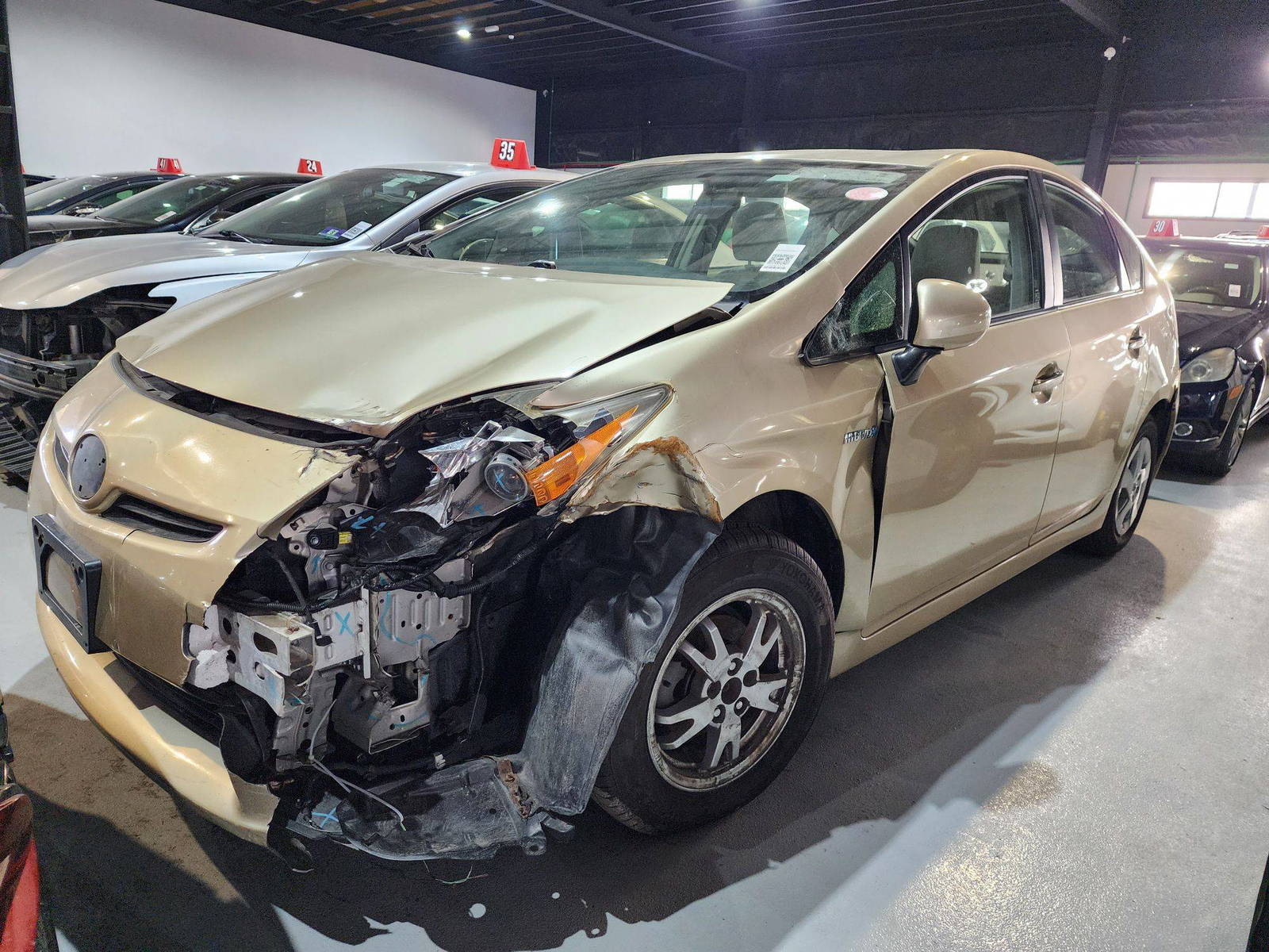 2010 TOYOTA PRIUS — 197715 Miles — Lot 53271904 — Al Quoz - Marhaba Auctions Used Cars - Image 5