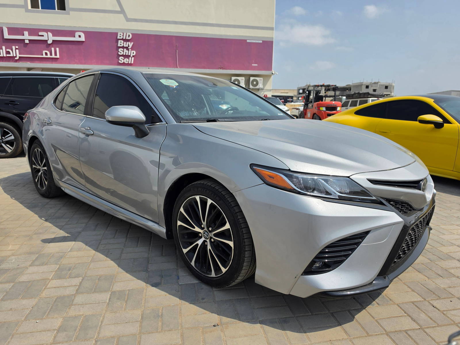 Toyota Camry 2018 view 2
