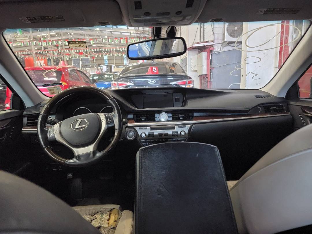 2013 LEXUS ES 350 — 182442 Miles — Lot D2037145 — Main - Marhaba Auctions Used Cars - Image 8