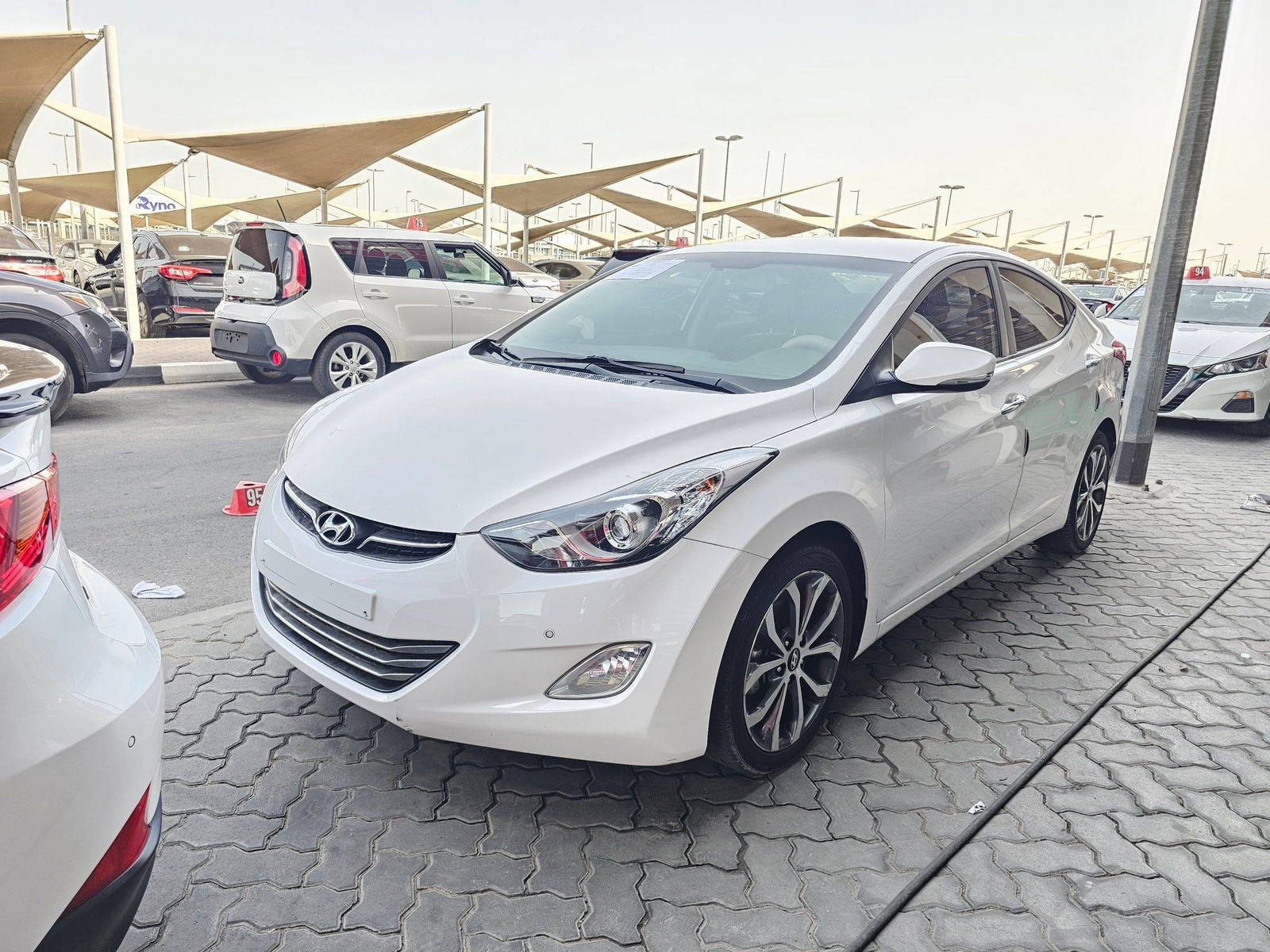 2013 HYUNDAI AVANTE — 152581 KM — Lot 640710 — Souq - Marhaba Auctions Used Cars - Image 3