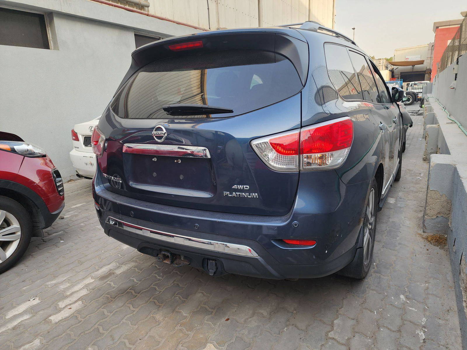2014 NISSAN PATHFINDER — 161958 Miles — Lot 50075765 — Al Quoz - Marhaba Auctions Used Cars - Image 6