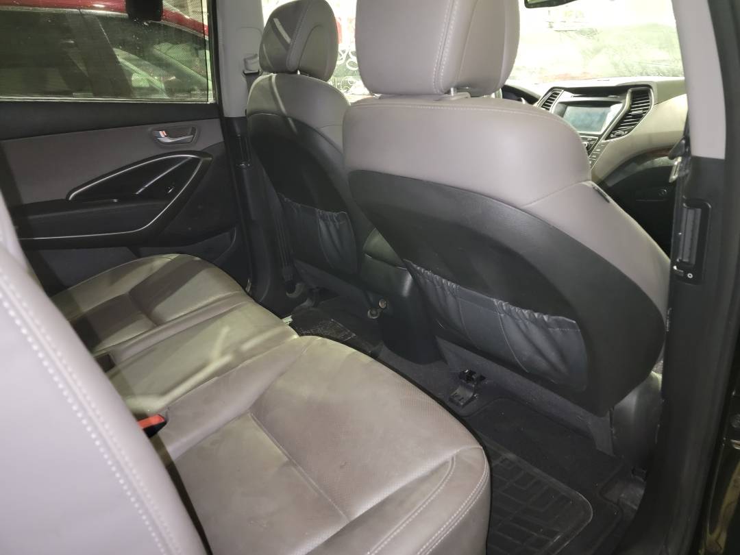 2017 HYUNDAI SANTA FE — 72803 Miles — Lot HU202577 - Marhaba Auctions Used Cars - Image 4
