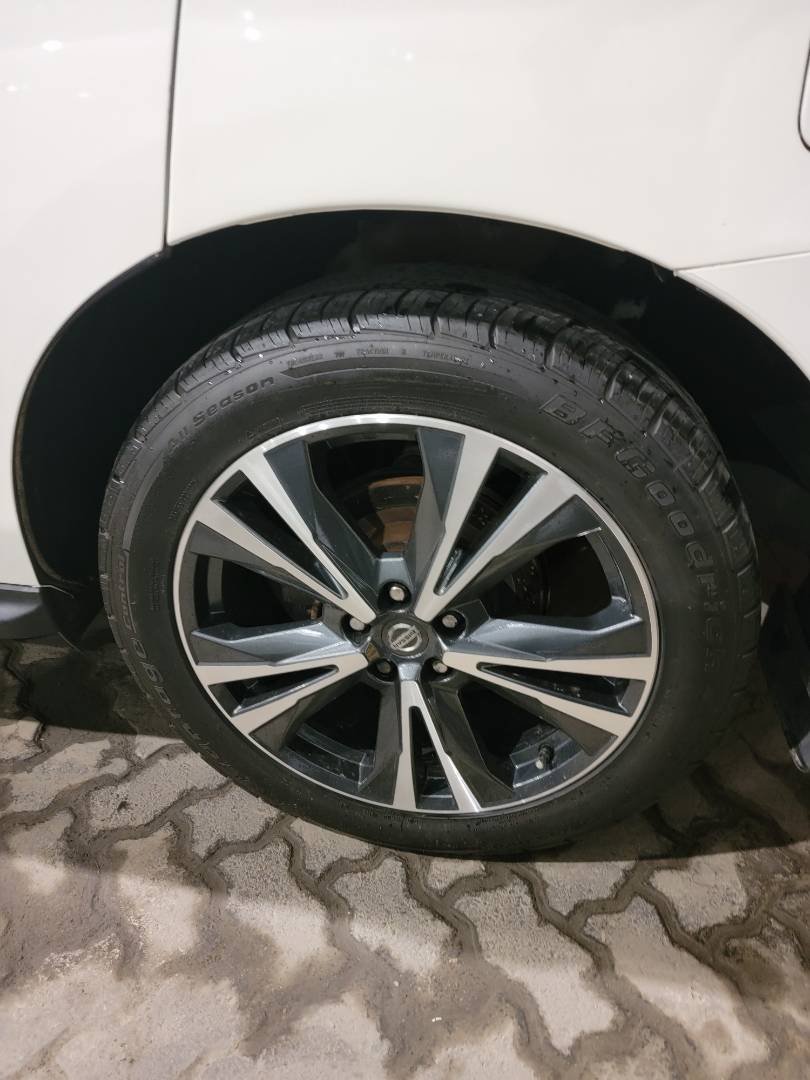 2018 NISSAN PATHFINDER — 106368 Miles — Lot C641814 — Main - Marhaba Auctions Used Cars - Image 9