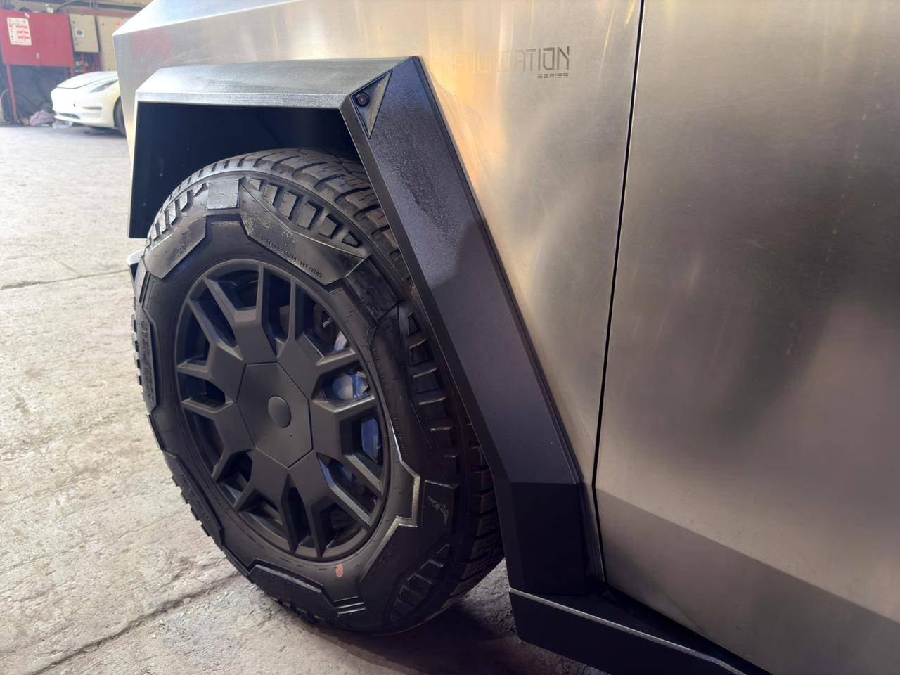 TESLA CYBERTRUCK 2024 - Marhaba Auction Used Cars - Image 7