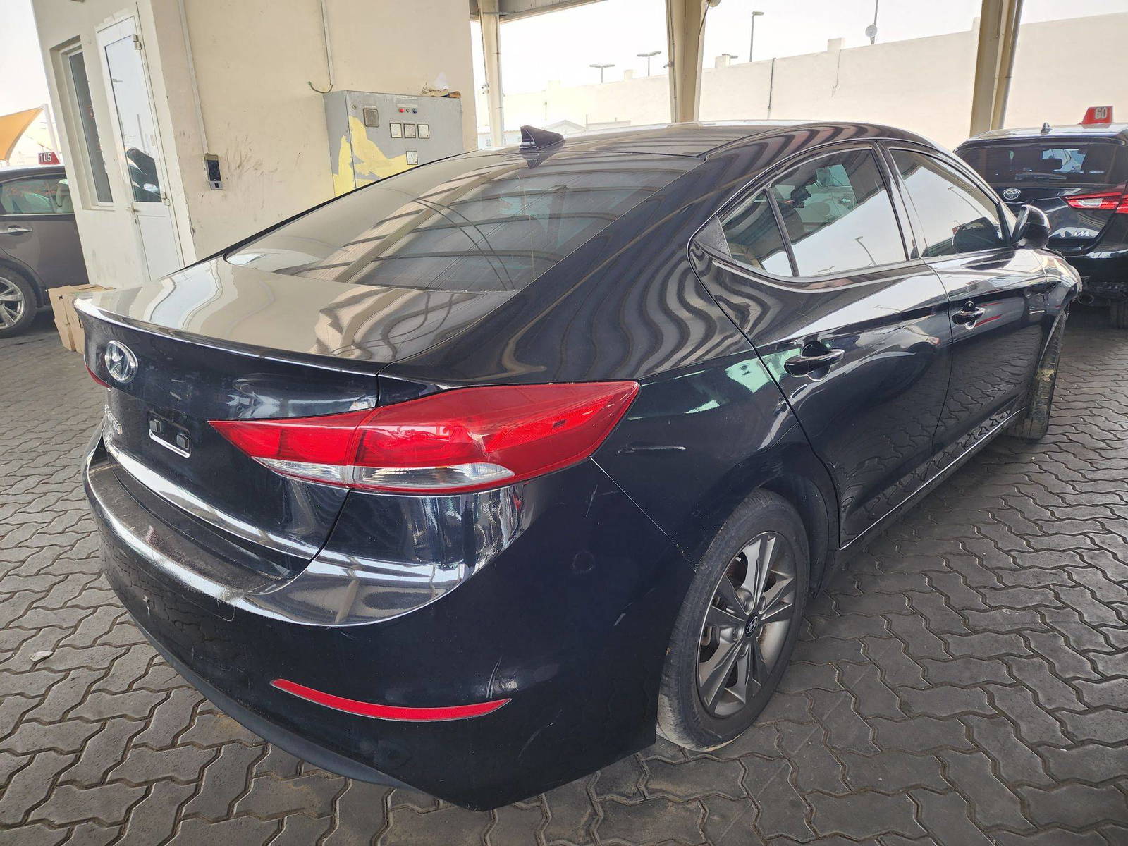 2018 HYUNDAI ELANTRA — 96414 Miles — Lot 38378163 — Souq - Marhaba Auctions Used Cars - Image 3