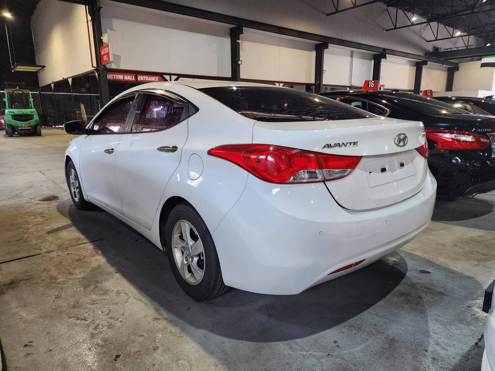2012 HYUNDAI AVANTE — 208320 KM — Lot 210029 — Al Quoz - Marhaba Auctions Used Cars - Image 6