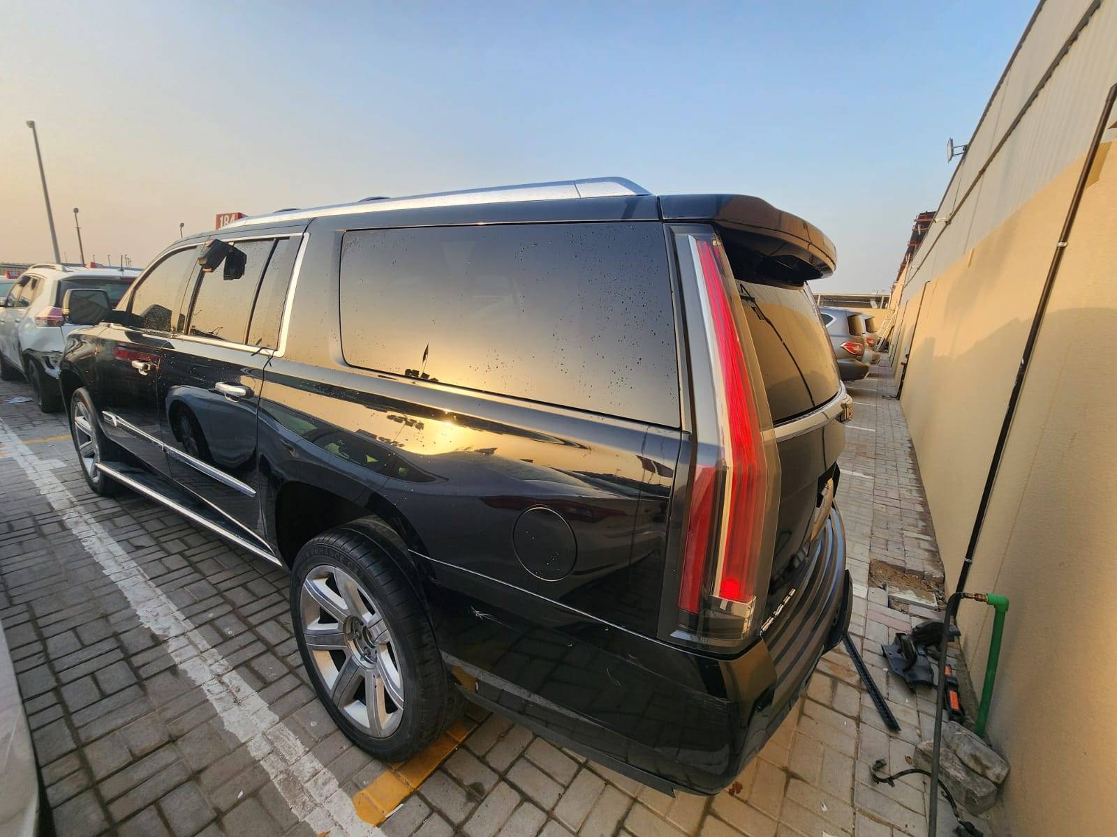 2015 CADILLAC ESCALADE — 111573 Miles — Lot J8FR582531 - Marhaba Auctions Used Cars - Image 9
