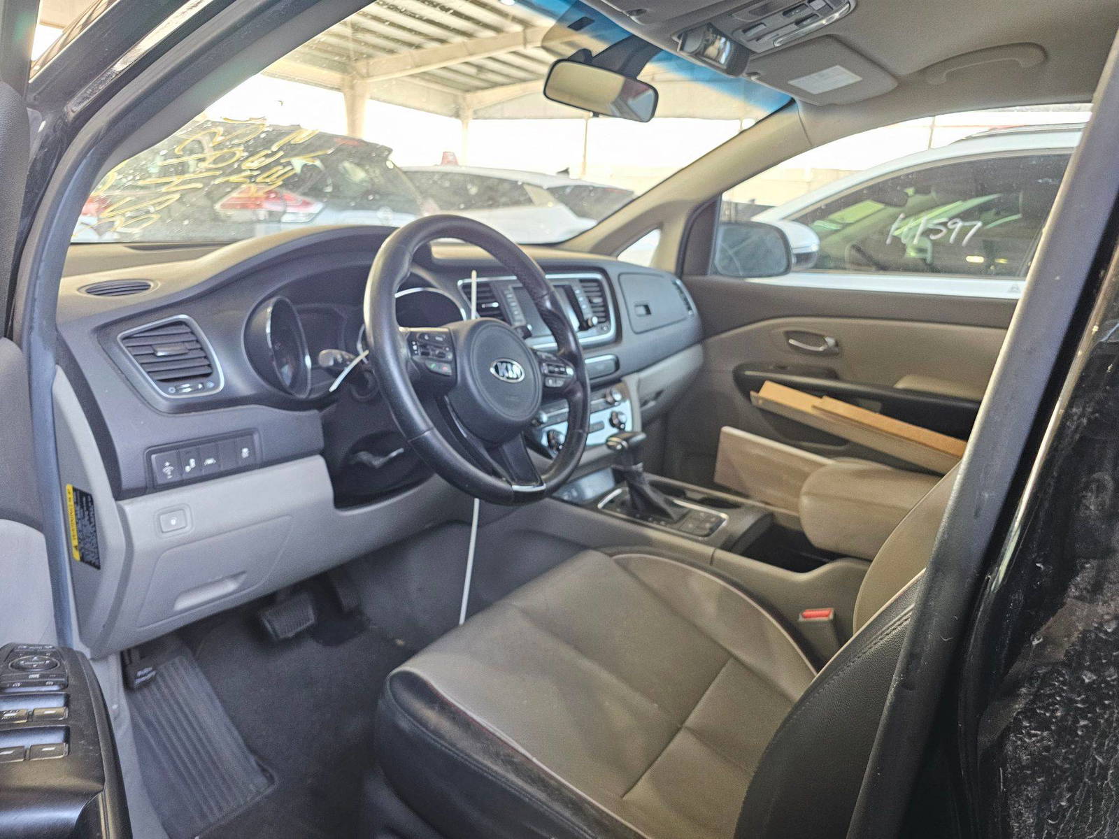 2017 KIA SEDONA — 204182 Miles — Lot 0H6324930 — Main - Marhaba Auctions Used Cars - Image 6