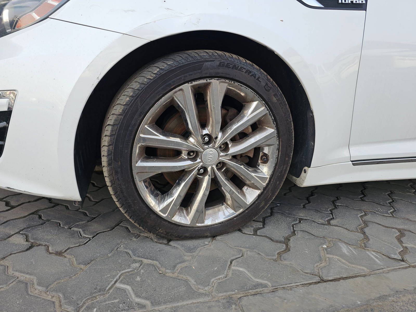2015 KIA OPTIMA — 171473 Miles — Lot 67FG395283 — Souq - Marhaba Auctions Used Cars - Image 11