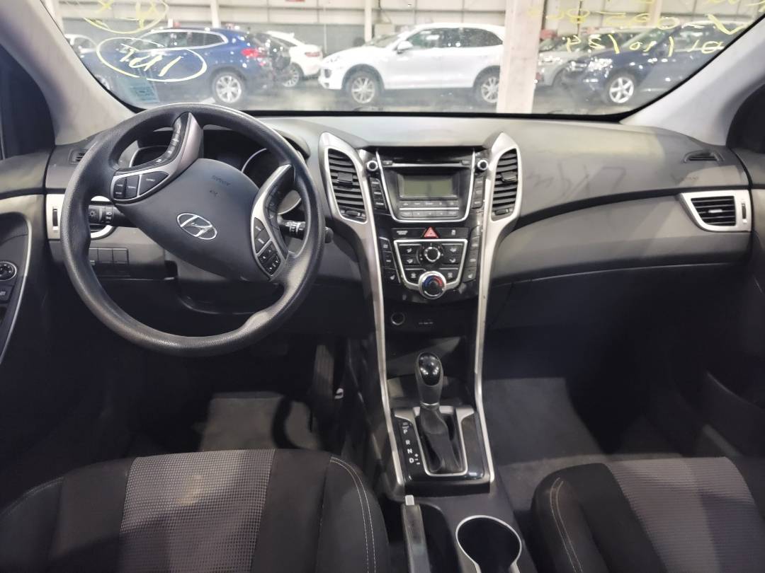 2013 HYUNDAI ELANTRA GT — 211257 KM — Lot 12108787X — Main - Marhaba Auctions Used Cars - Image 7