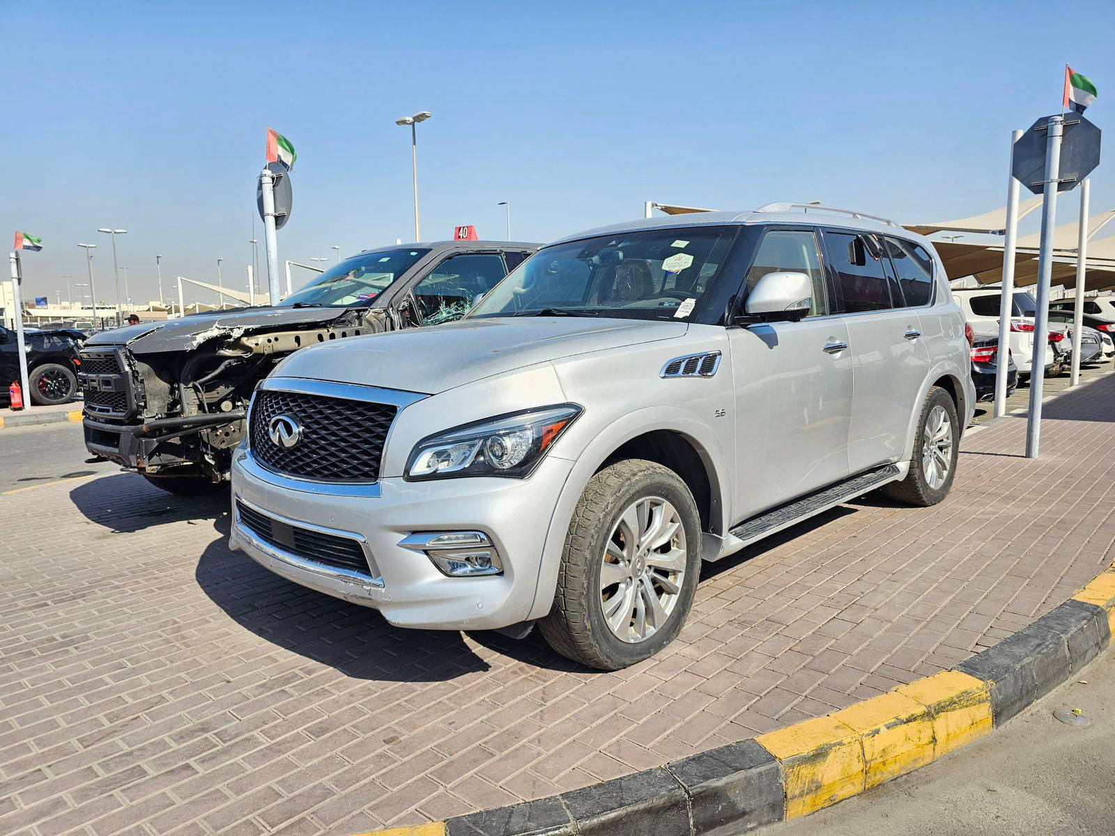 2017 INFINITI QX80 — 119297 Miles — Lot 72435714 — Souq - Marhaba Auctions Used Cars - Image 5