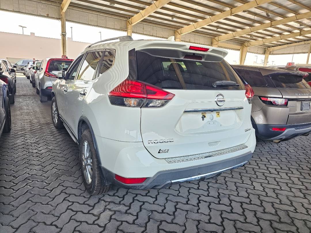 NISSAN ROGUE