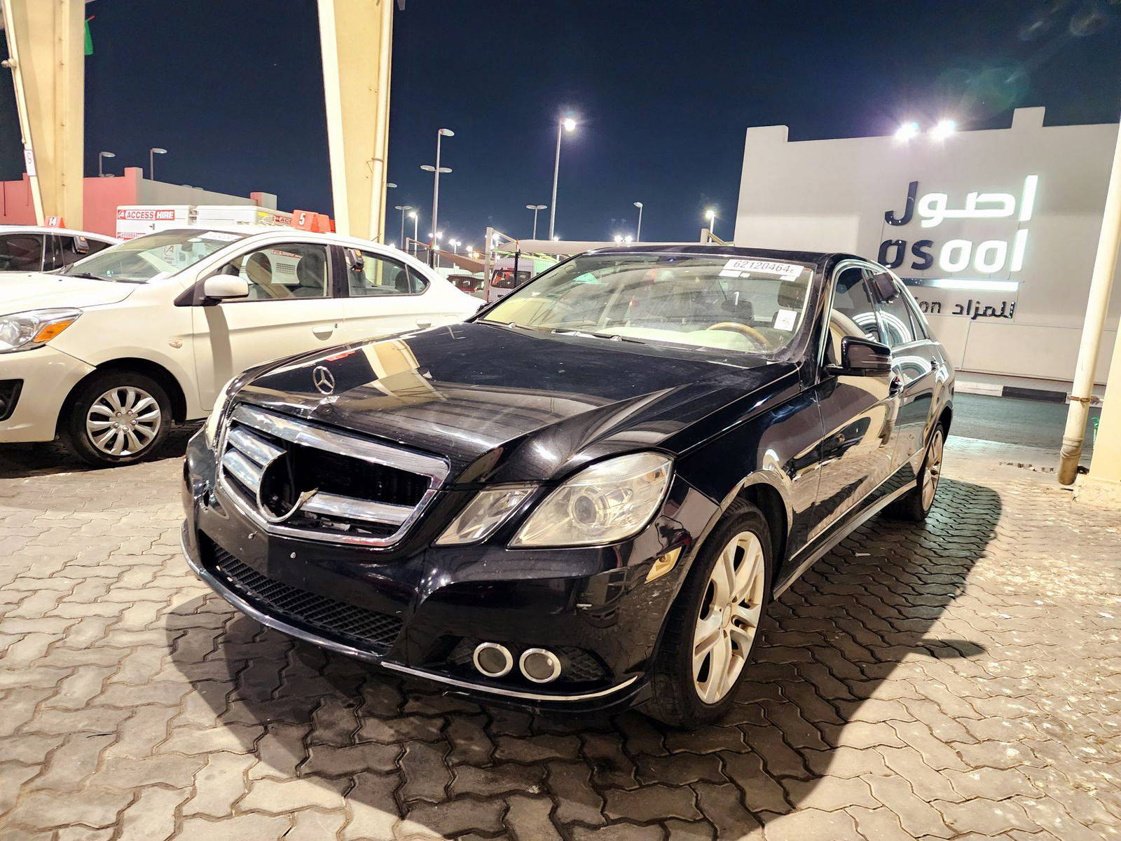 2011 MERCEDES BENZ E 350 — 206145 Miles — Lot 62120464 — Souq - Marhaba Auctions Used Cars - Image 4