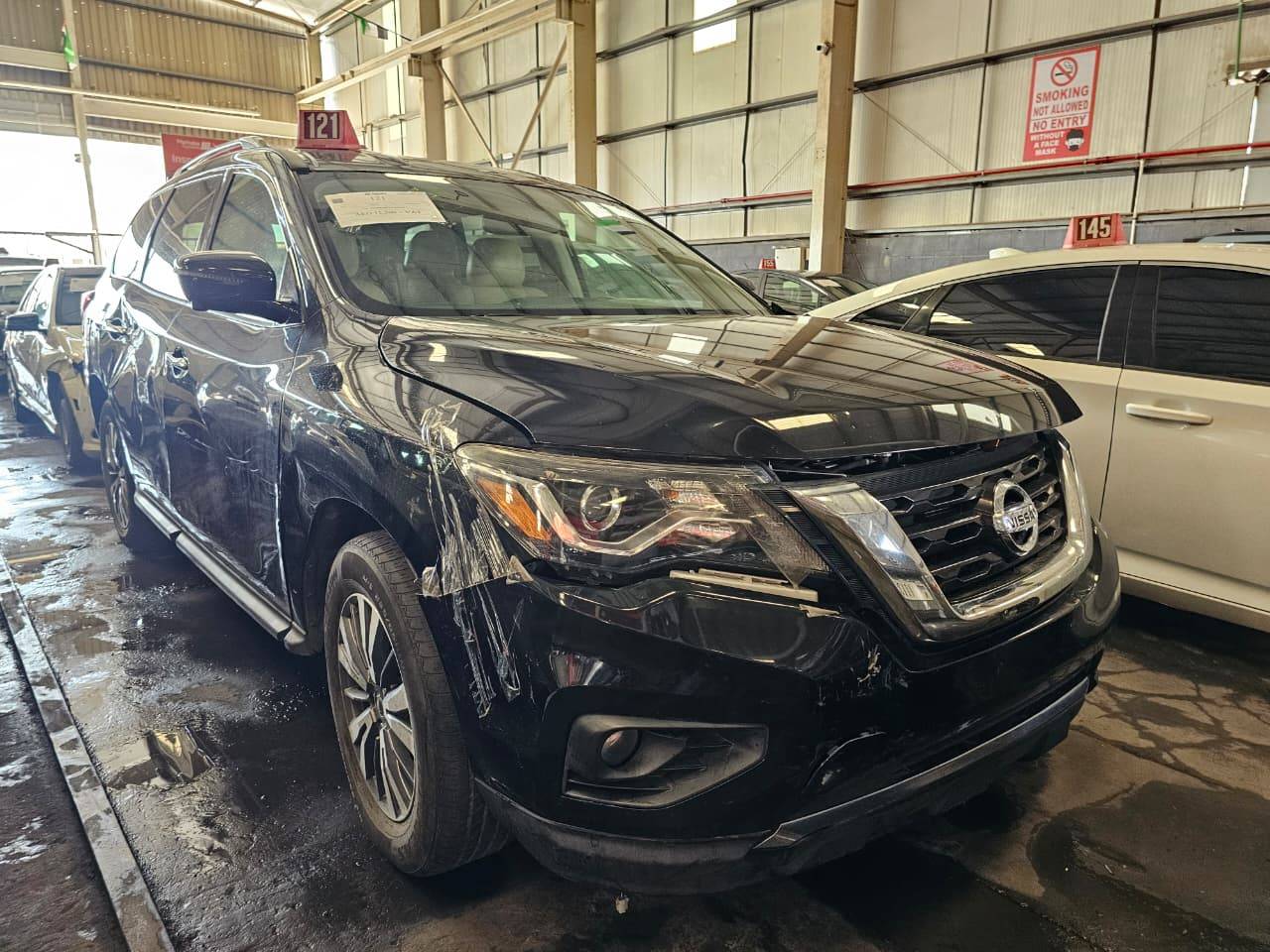 2018 NISSAN PATHFINDER — 179728 Miles — Lot 2MN2JC640330 — Main - Marhaba Auctions Used Cars - Image 4