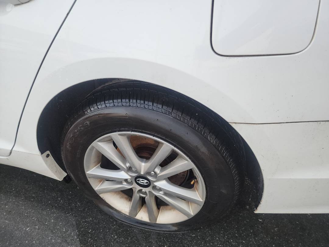2015 HYUNDAI SONATA — 131753 Miles — Lot 209254 — Souq - Marhaba Auctions Used Cars - Image 10