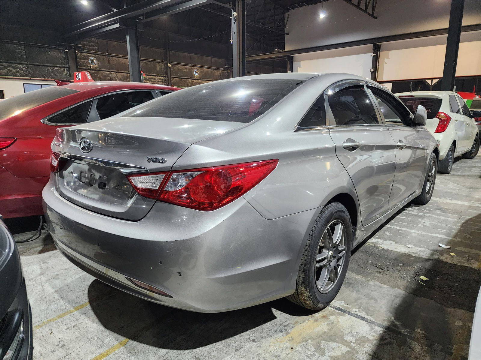 2011 HYUNDAI SONATA — 103141 KM — Lot 220253 — Al Quoz - Marhaba Auctions Used Cars - Image 4