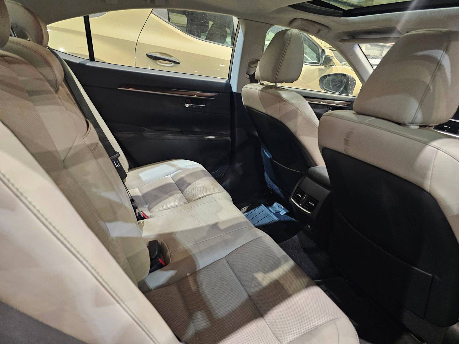 2015 LEXUS ES 350 — 229128 Miles — Lot 2166369 — Main - Marhaba Auctions Used Cars - Image 7