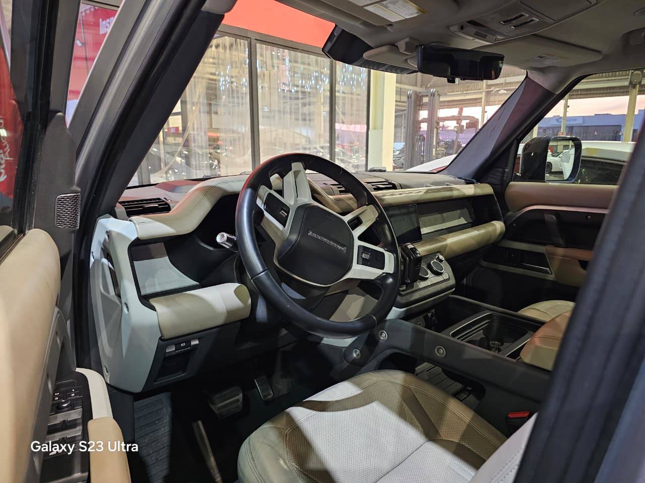 LAND ROVER DEFENDER 110 SE 2020 - Marhaba Auction Used Cars - Image 6