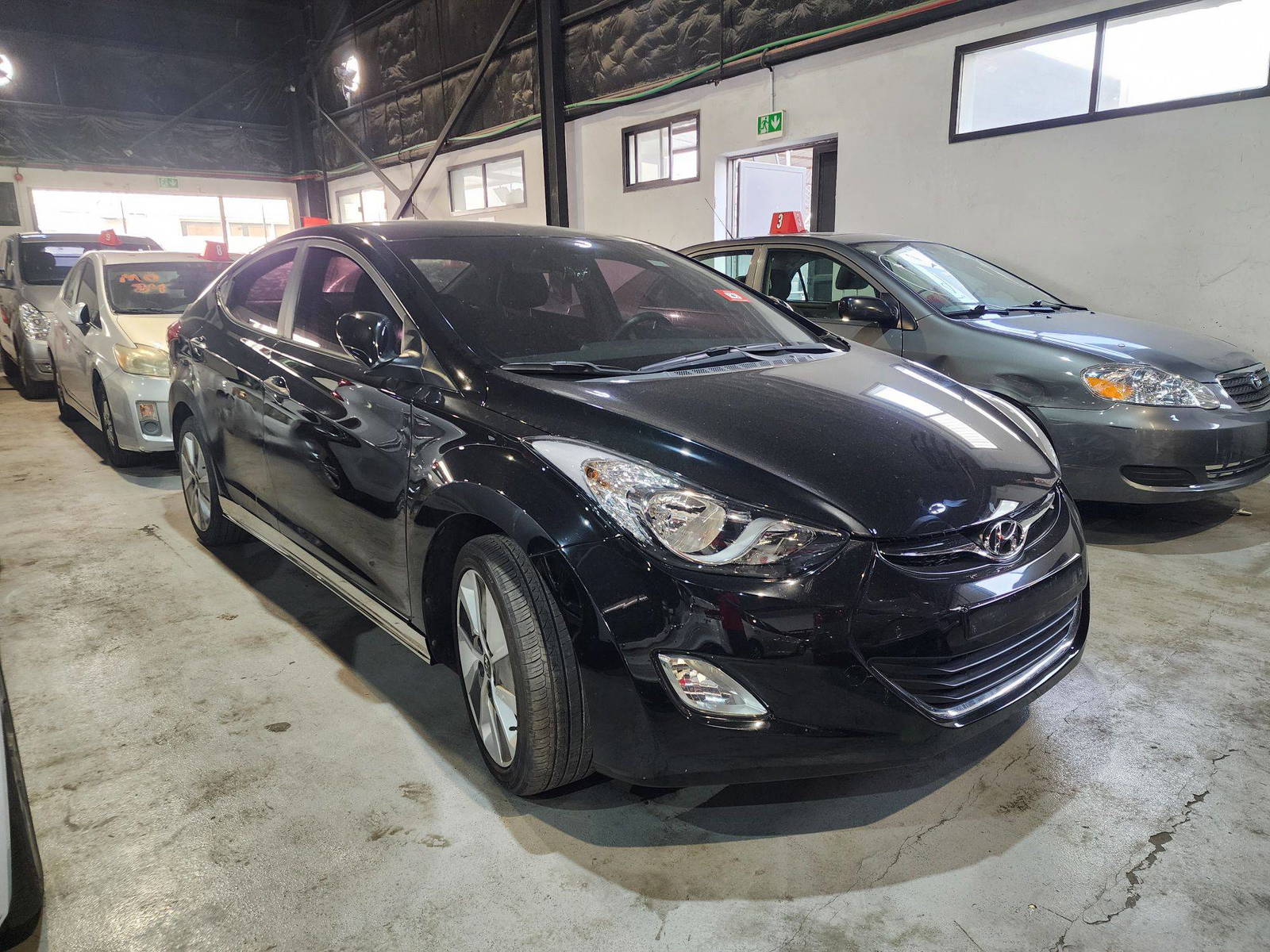2012 HYUNDAI AVANTE — 243297 KM — Lot 501008 — Al Quoz - Marhaba Auctions Used Cars - Image 3